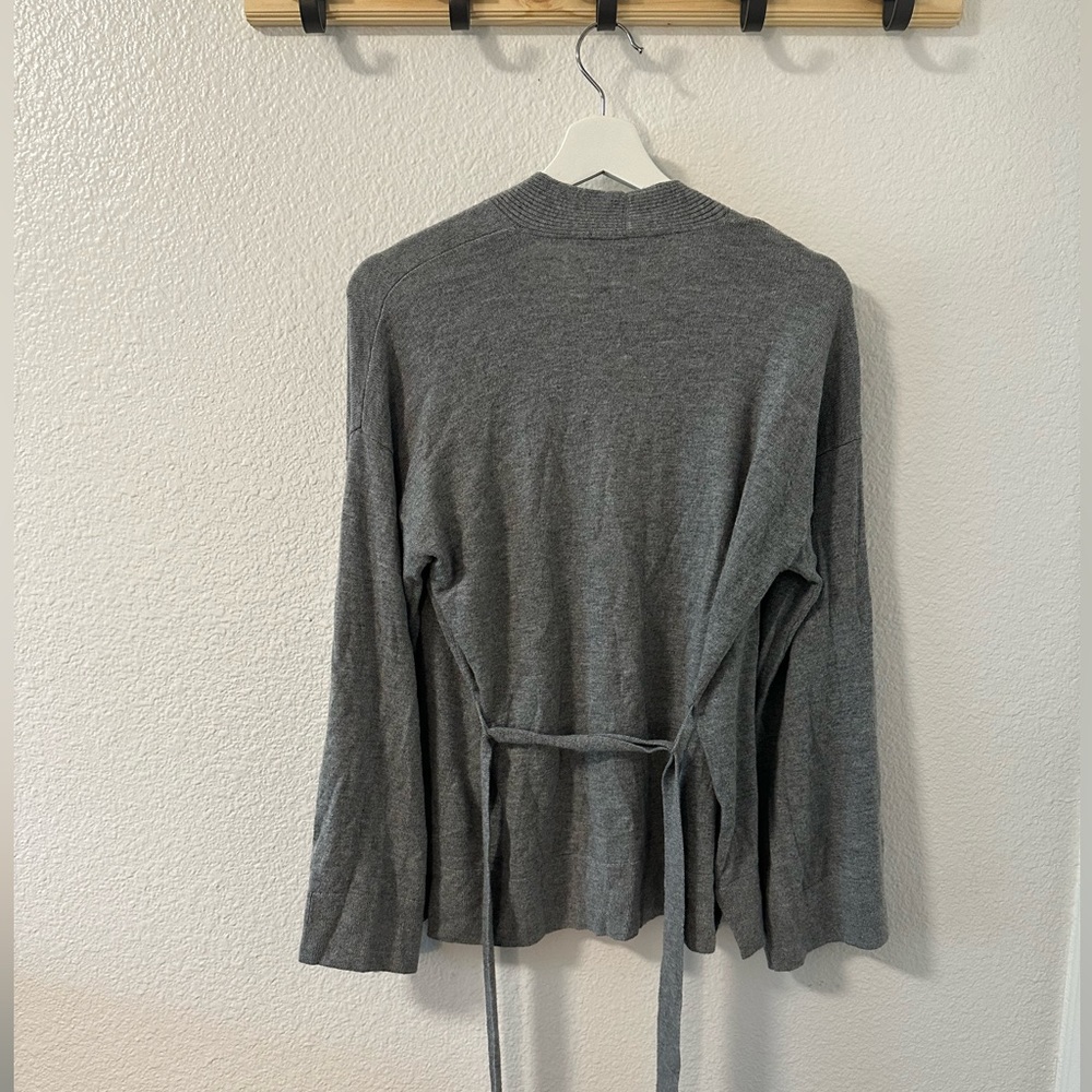 LOFT Sweater - Picture 6 of 7